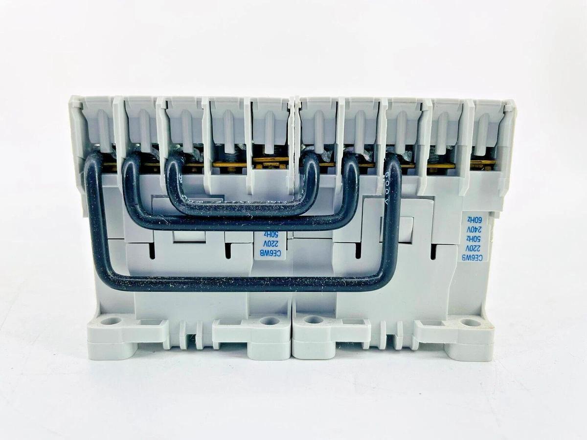New Eaton Cutler Hammer CE9G01B Reversing Contactor 220V 60Hz/240V 60Hz Ser A3