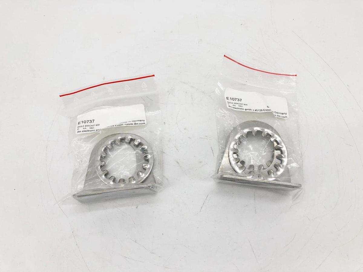 Lot of 2 New IFM Efector E10737 Angle Mounting Brackets