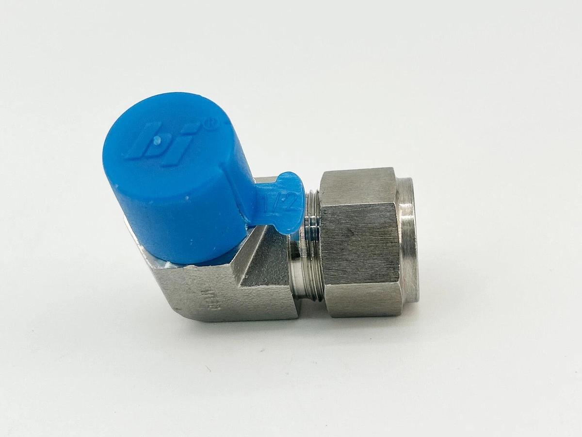 New Box of 3 Brennan Industries N2501-10-08-SS Hydraulic Fitting 10IN-08MNPT