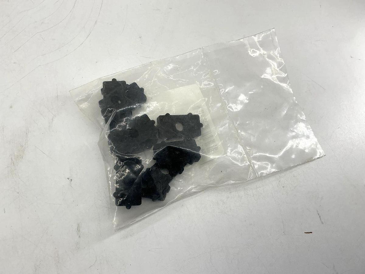 Bag of 10 New Numatics 114-134 Bumper Black for 2-Position Valve 114134