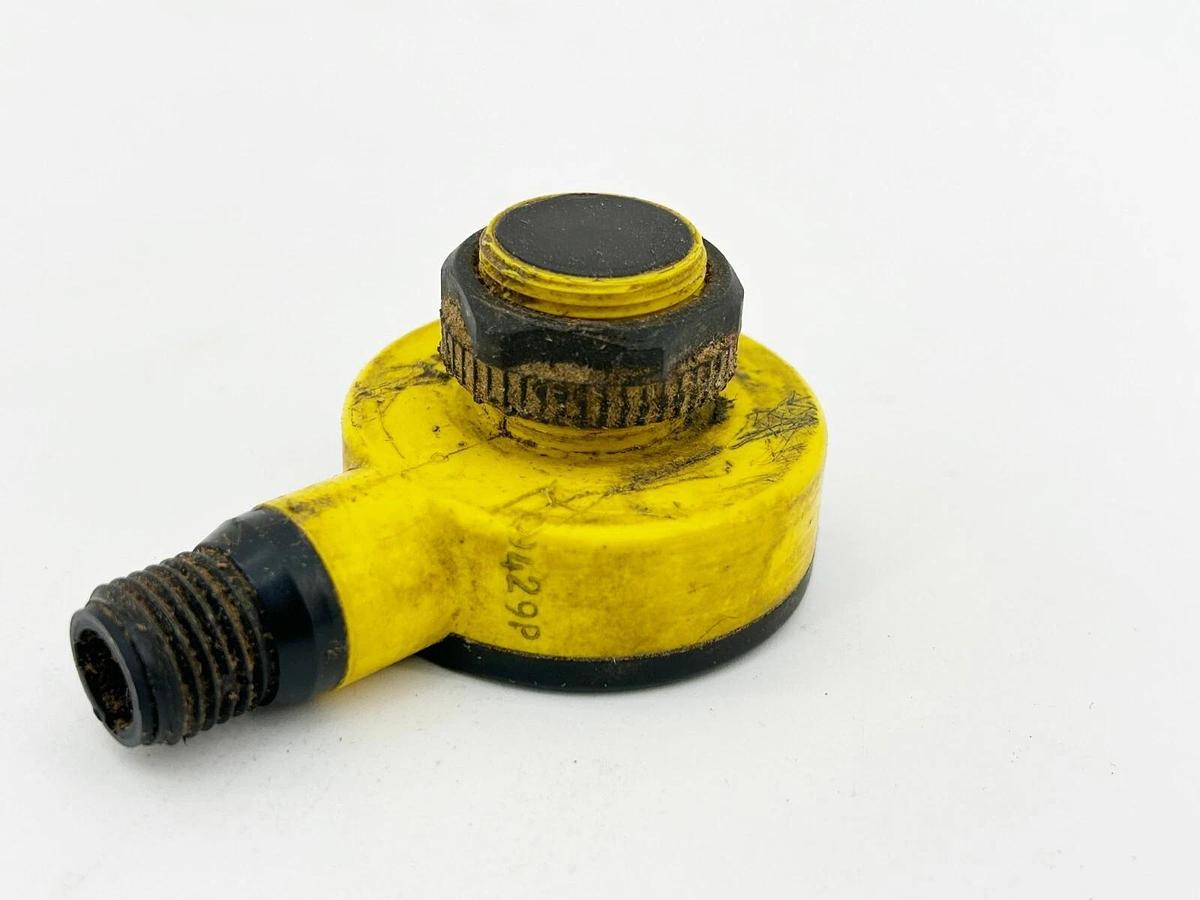Used Banner Engineering T183EQ1 Barrel Mount Sensor EZ Beam 20M Range 250V 4 Pin