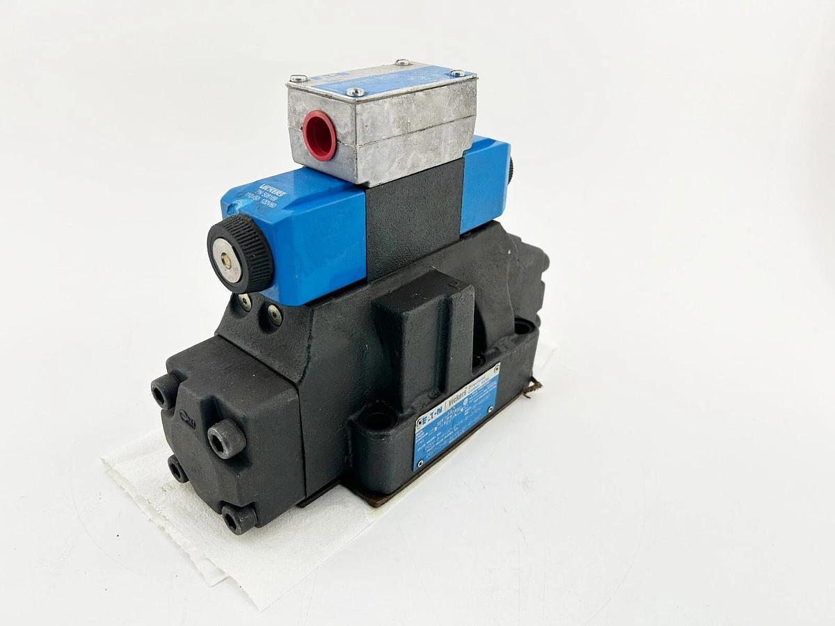 New Vickers DG5V-8-H-OC-M-FW-B-10-EN21  Control Valve 5000PSI 02-400097