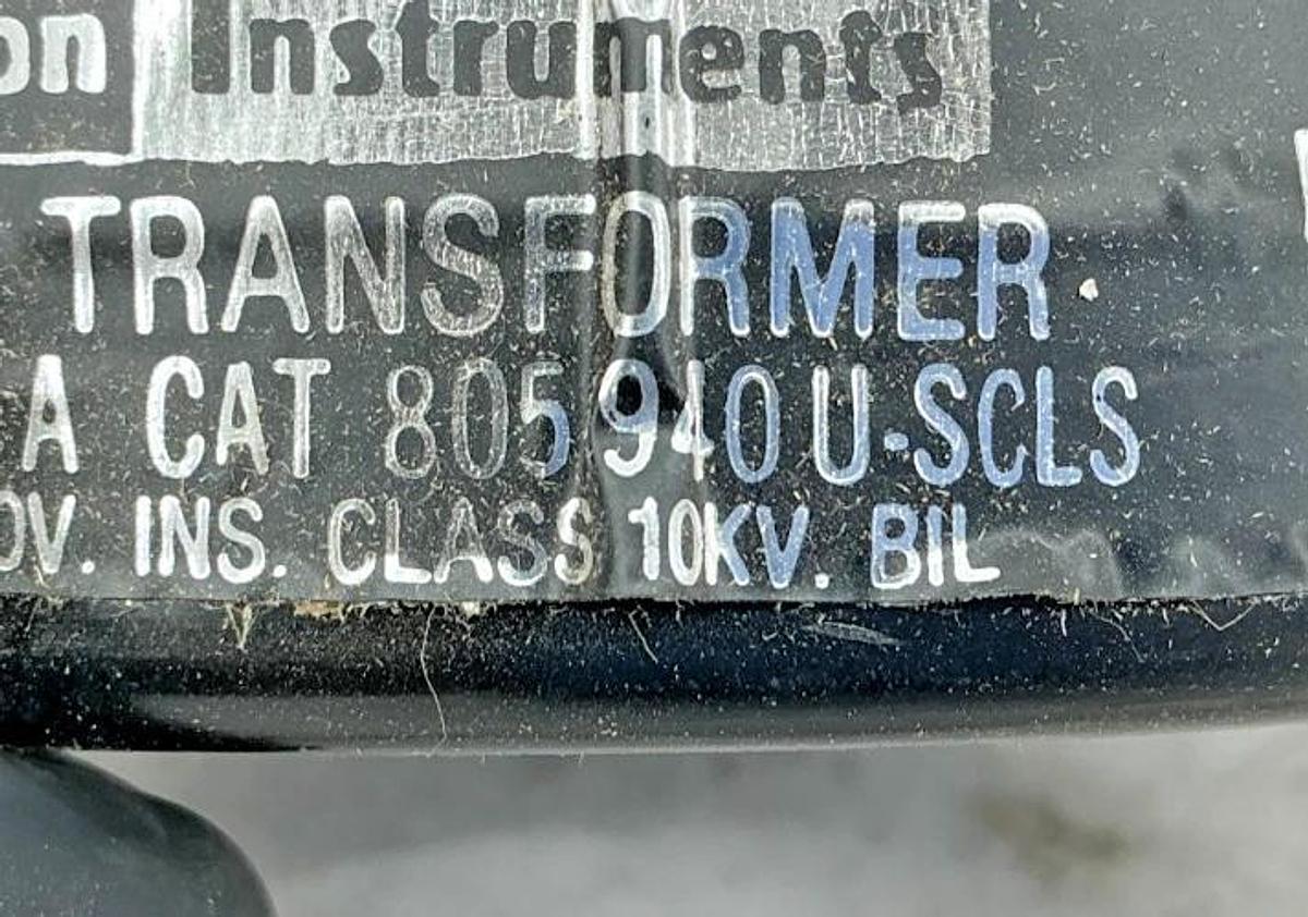 New Crompton Instruments 805-940U-SCLS Current Transformer Ratio 400:5 600V