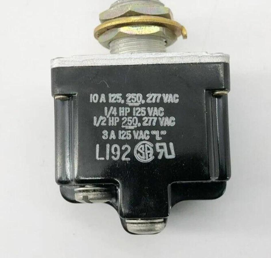 New Honeywell 2TL1-6 Toggle Switch On-Off 10A @ 277VAC MS24524-30