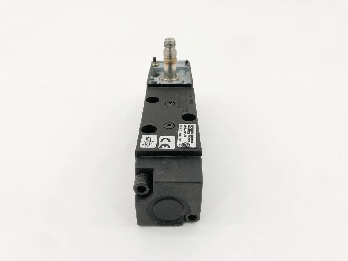 Used Parker L7452210149 Pneumatic Valve 150psi - No Coil
