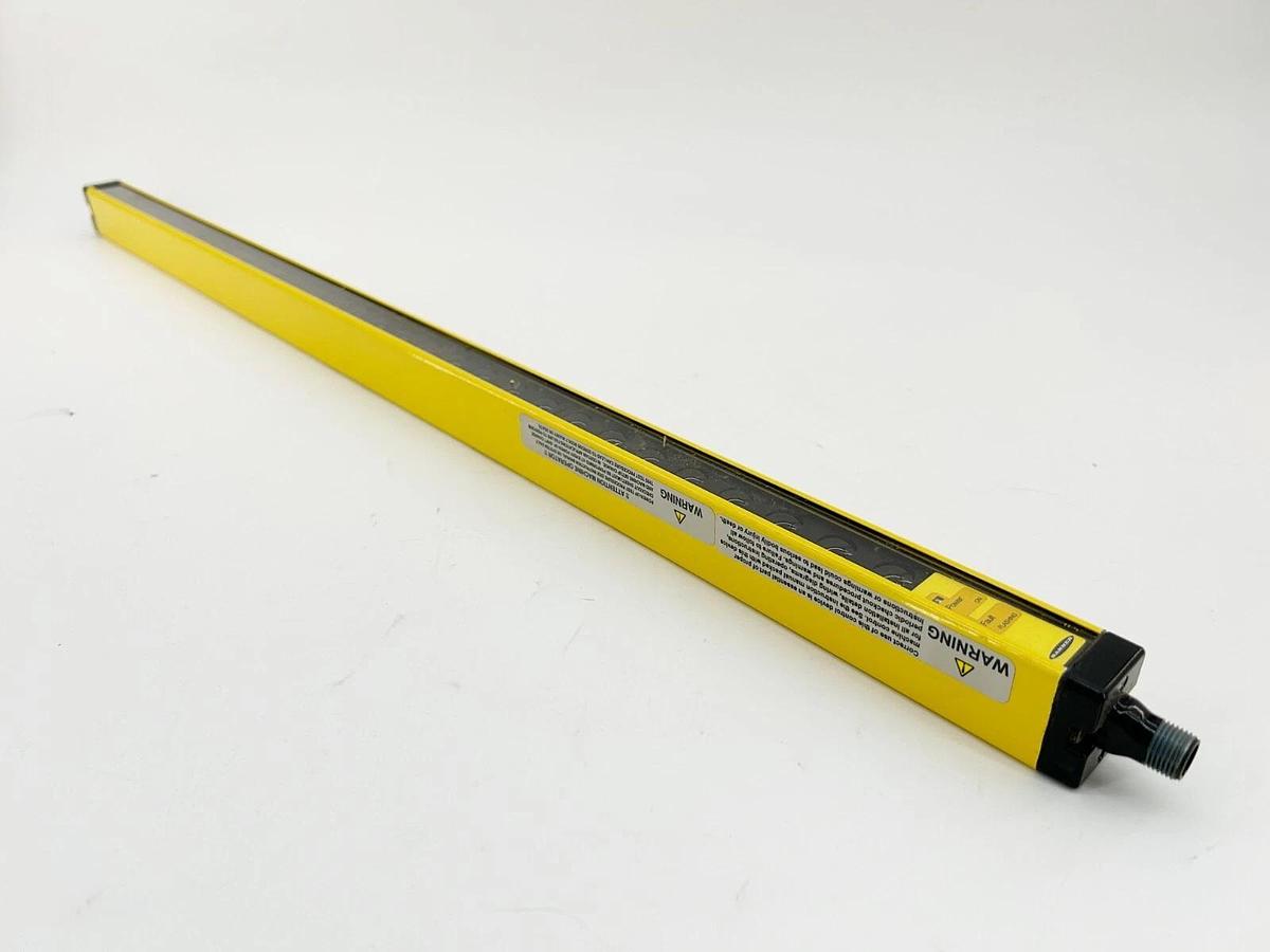 New Banner LS2TR30-600Q8 Light Curtain Receiver 30MMX600MM Yellow 118710