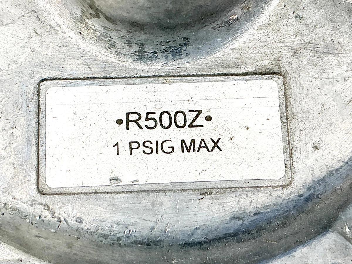 New Maxitrol R500Z Gas Regulator 1 PSIG 1/2NPT - No Box