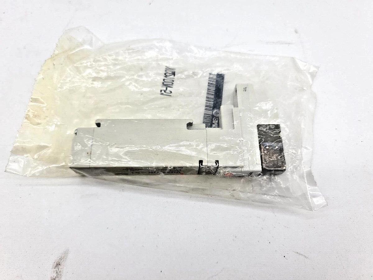 New SMC VQ2100N-51 Solenoid Valve 5-Port Plug-In 0.1~0.7MPa