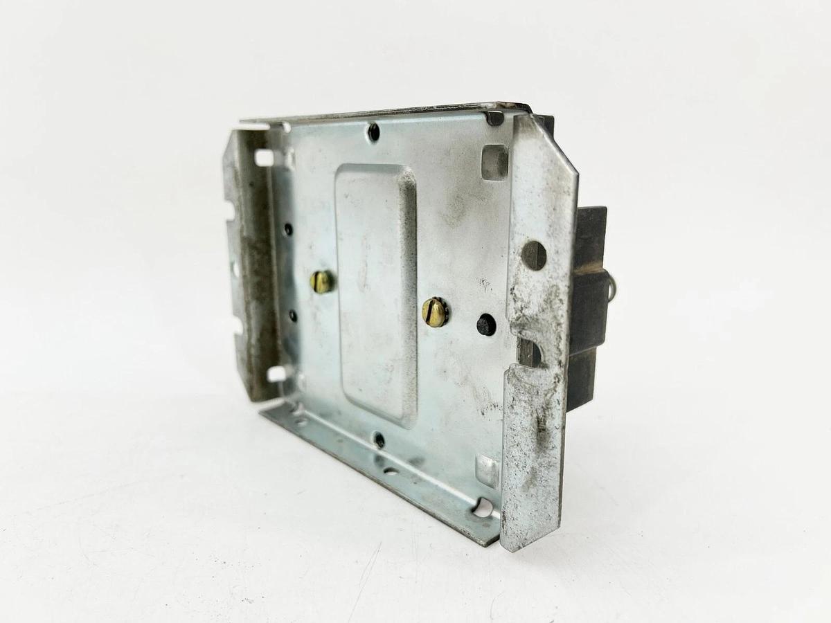 Used Cutler Hammer 1250C33G03 Lower Base Assembly Size 3-4 Model J 2-3 Pole