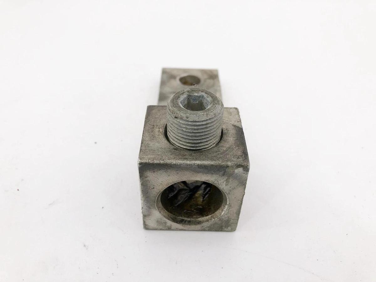 Used Lot of 3 CMC LA-600-2 Mechanical Connector Lugs 600MCM-2 AL9CU
