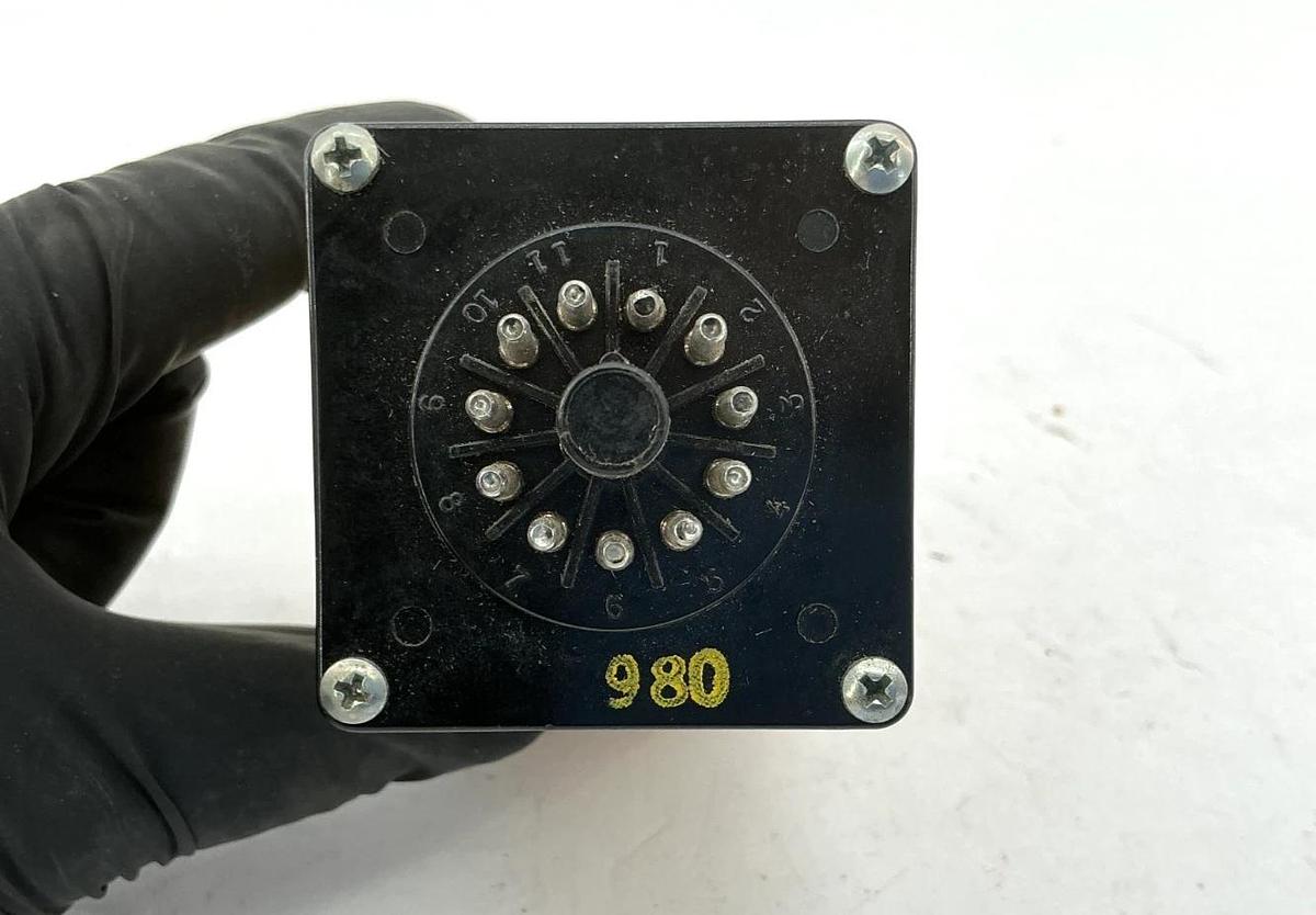 Used AGASTAT SSC22ABA Timing Relay 120VAC Time 0.5-15sec 11-Pin