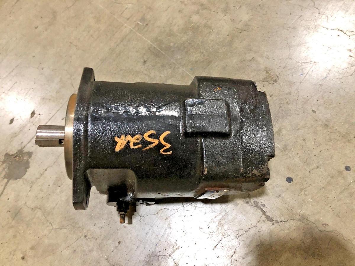 New Oilgear PVWJ-076-A1UV-LSAY-P-1NNSN Hydraulic Pump 1-1/4" Shaft