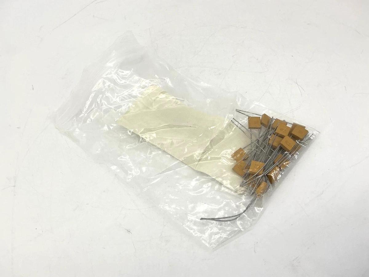 Bag of 20 CK06BX104K Ceramic Multilayer Capacitor 100VDC