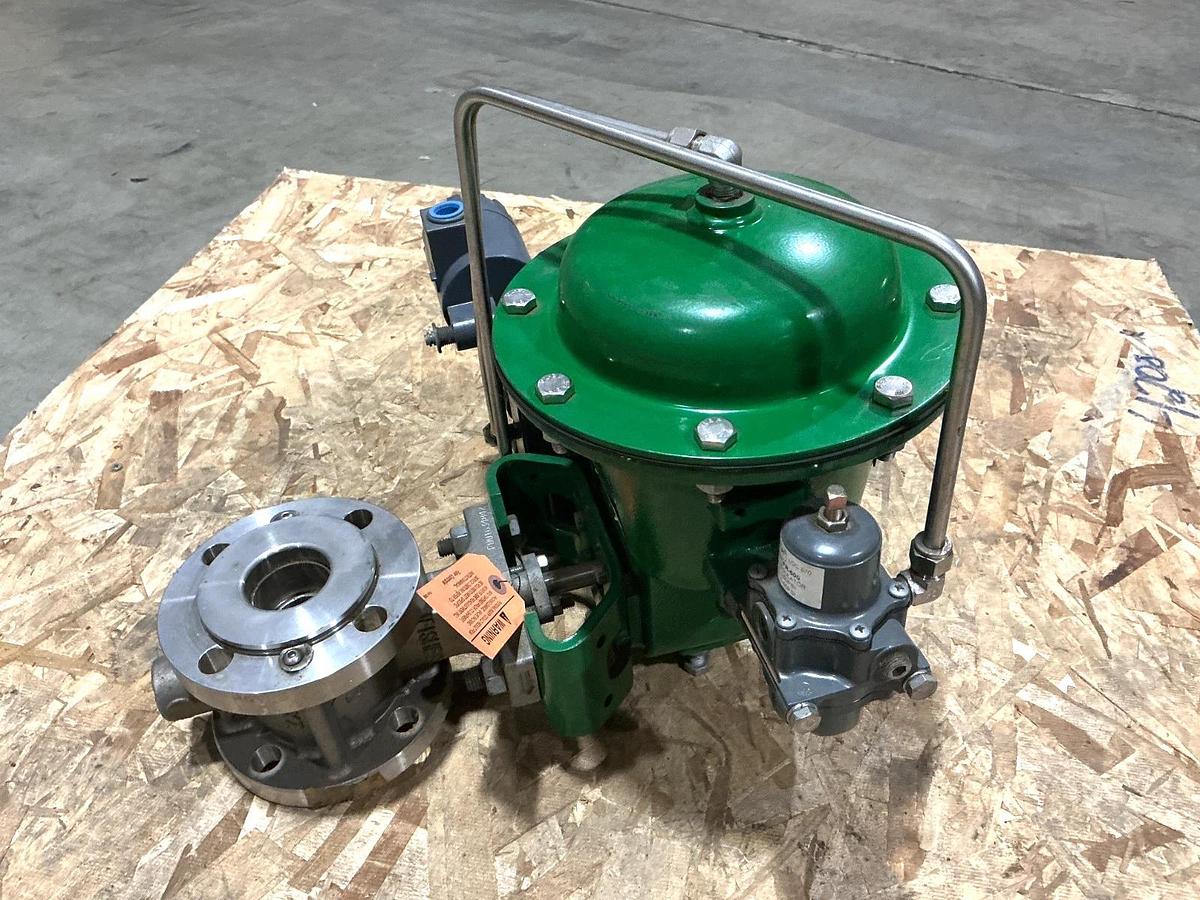New Fisher 2052 Size 1 Rotary Actuator w/ V150 Size 2 Valve PDTO 29PSIG 90° Rot.