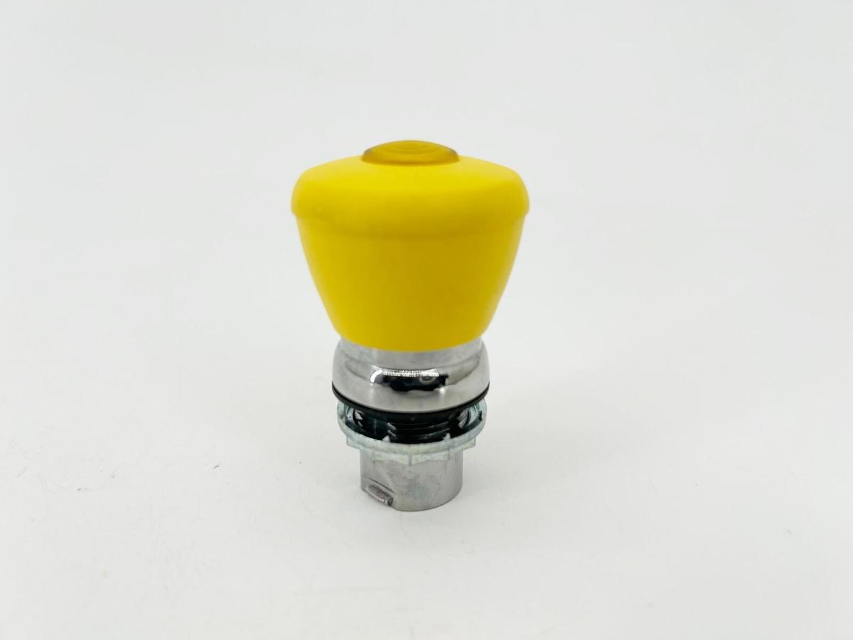 New Allen Bradley 800FM-LMP45 2 Position Push/Pull Button Illuminated Yellow
