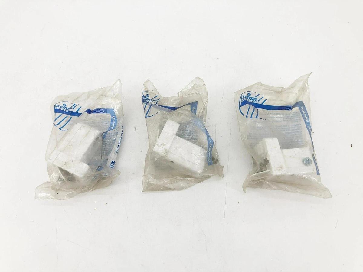 Lot of 3 New Leviton 5C400 Fluorescent Lamp Holders T-8 T-12 660W 600V