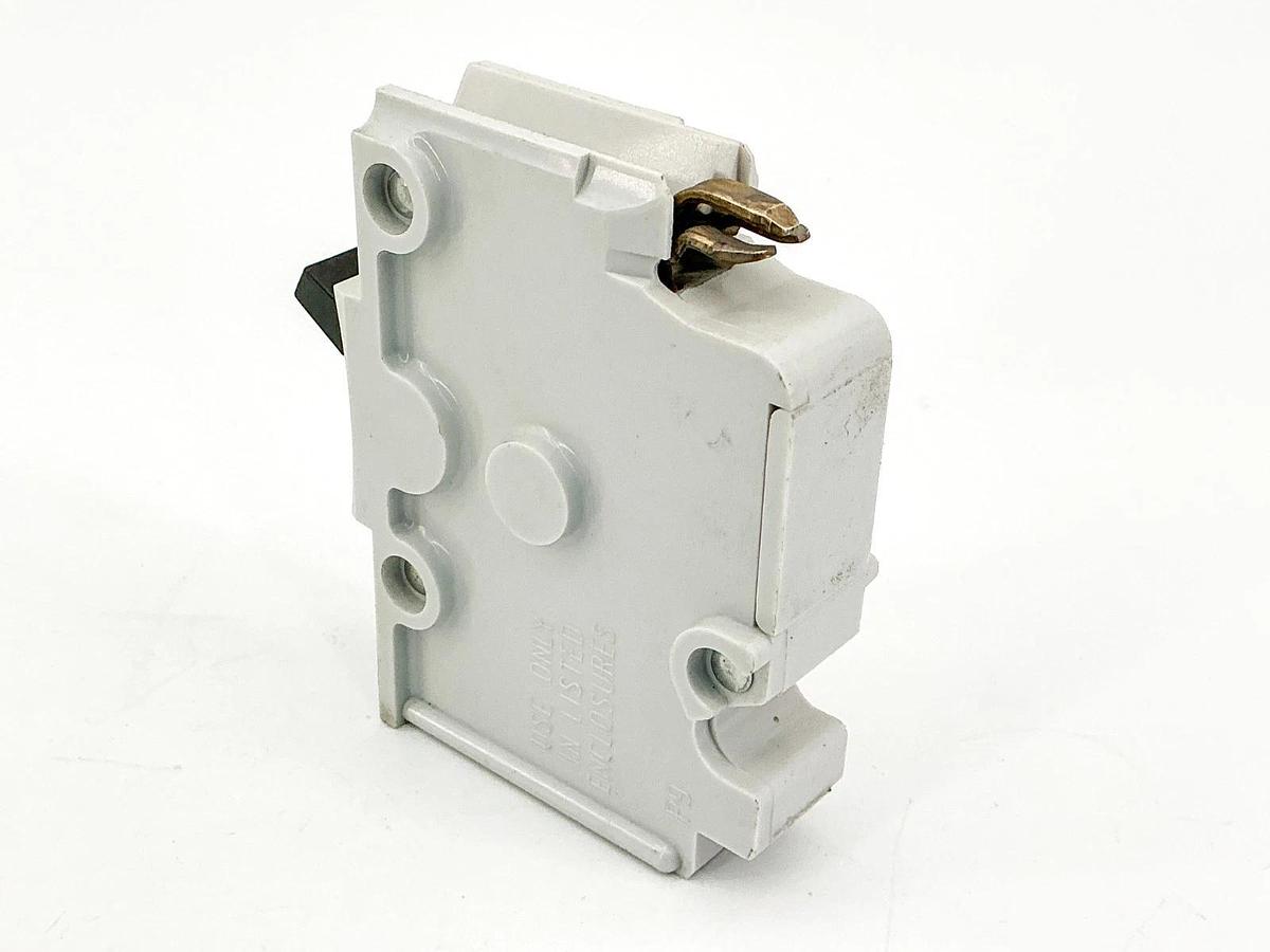 New Lot of 2 Federal Pioneer LR12188 Circuit Breaker 20A 120/240V 1P - No Box