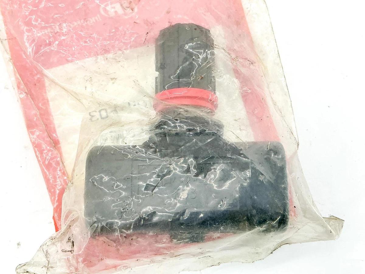 New Ingersoll Rand ARO 104104-F03 Flow Control Valve 3/8"