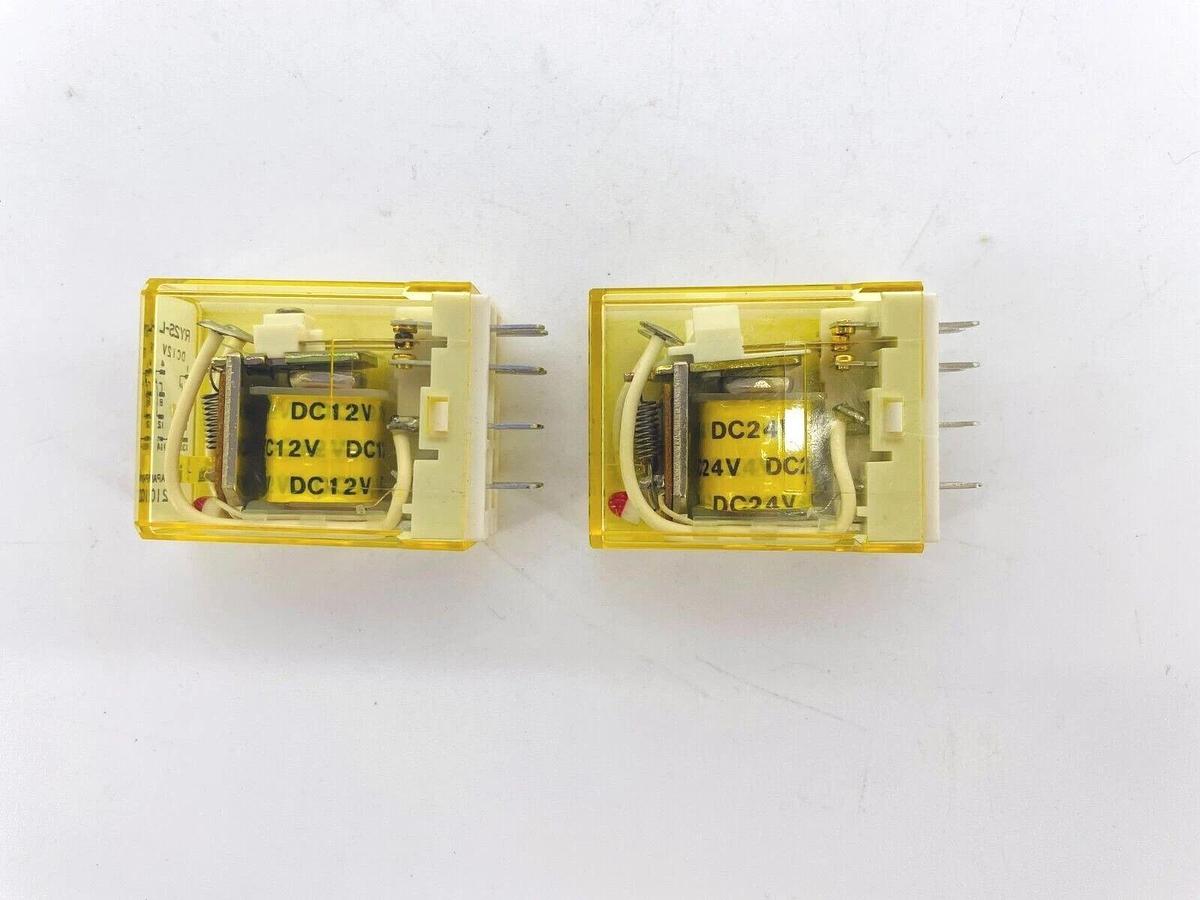 Used Lot of 2 New IDEC RY2S-L Relay DC 24V