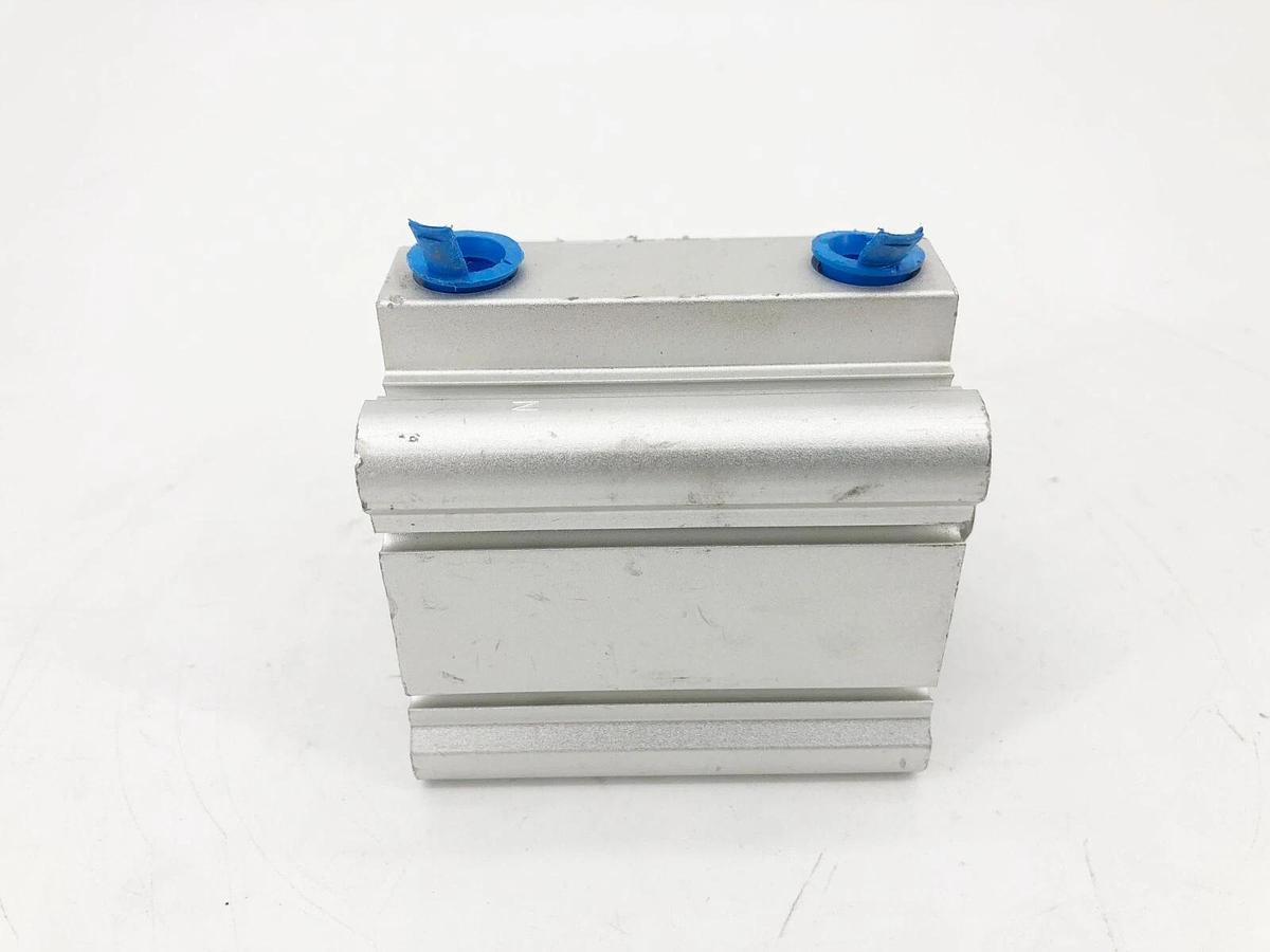 New SMC NCDQ2A50-31DZ Double Acting Compact Cylinder 145psi - No Box