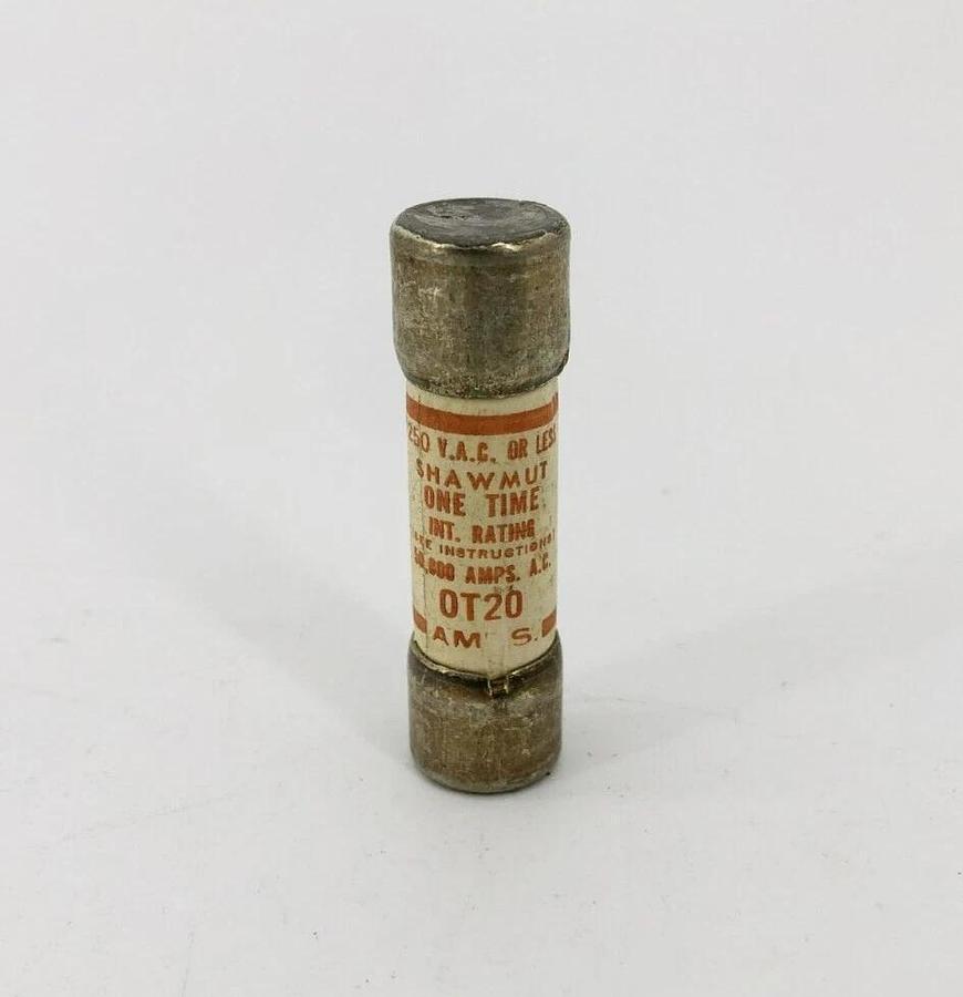 Lot of 8 New Gould Shawmut OT20 Fuses 20A 250VAC