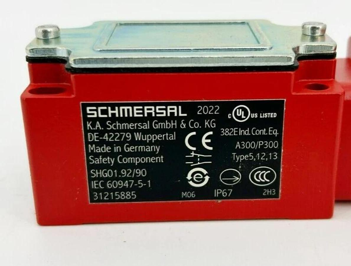 New Schmersal SHG01.92/90 Snap Action Safety Switch 101020900