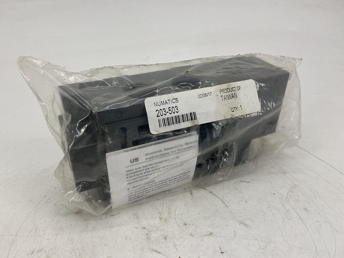 New Numatics 203-503 Sub-Base 1-Station Side Ports Only 3/4" NPT 203503