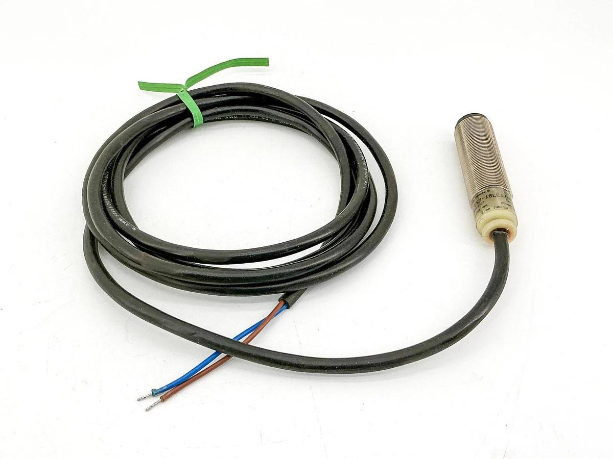 New Cutler Hammer E57-18LE12-A1 Inductive Proximity Sensor 250V Ser.E1