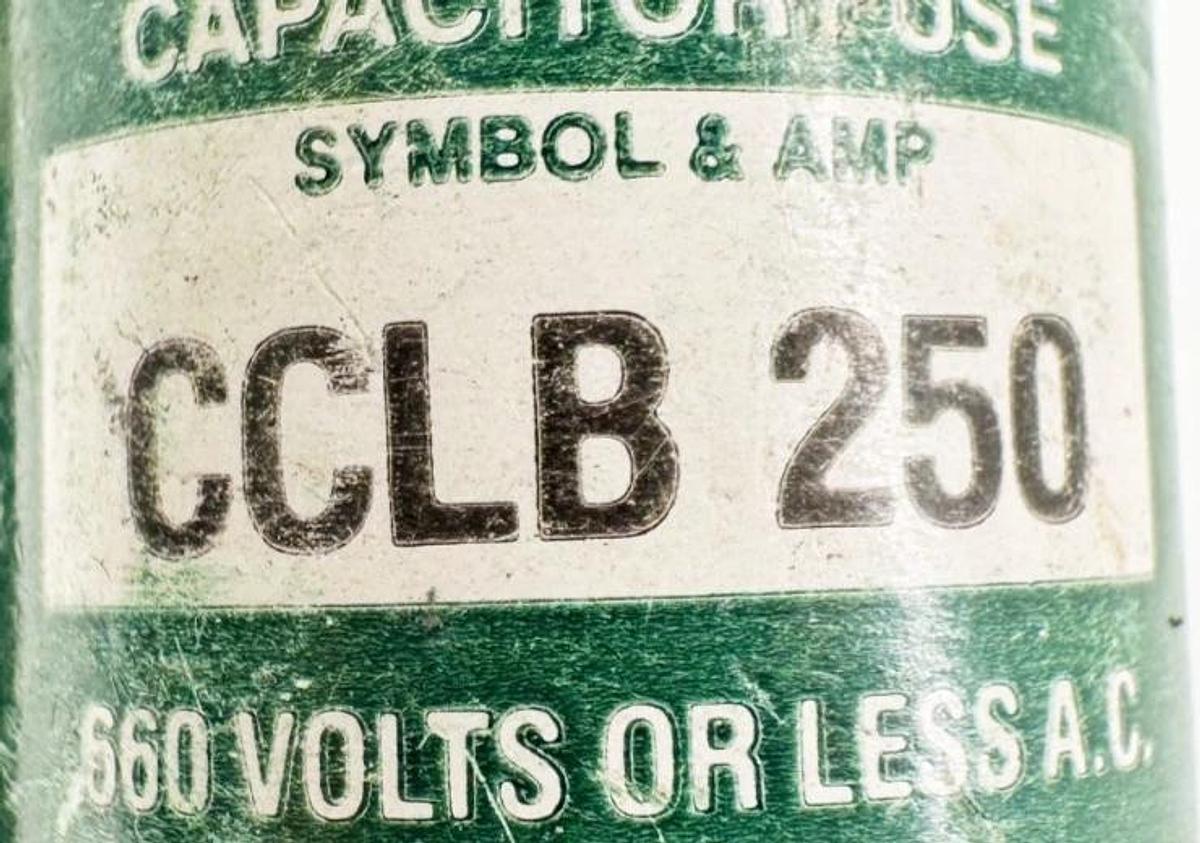 New Reliance CCLB-250 Brush Current Limit. Capacitator Fuse 250A 660V - No Box