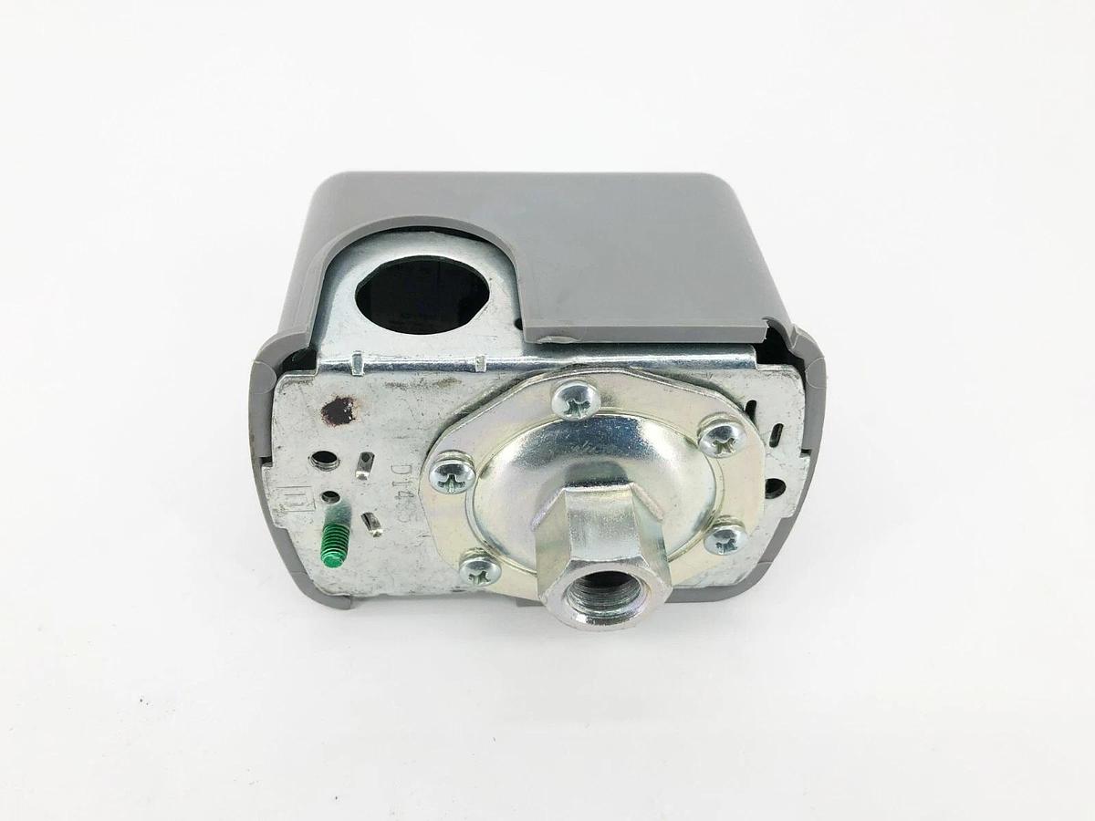 New Square D 9013FHG2J43 Pressure Switch 575V 1HP