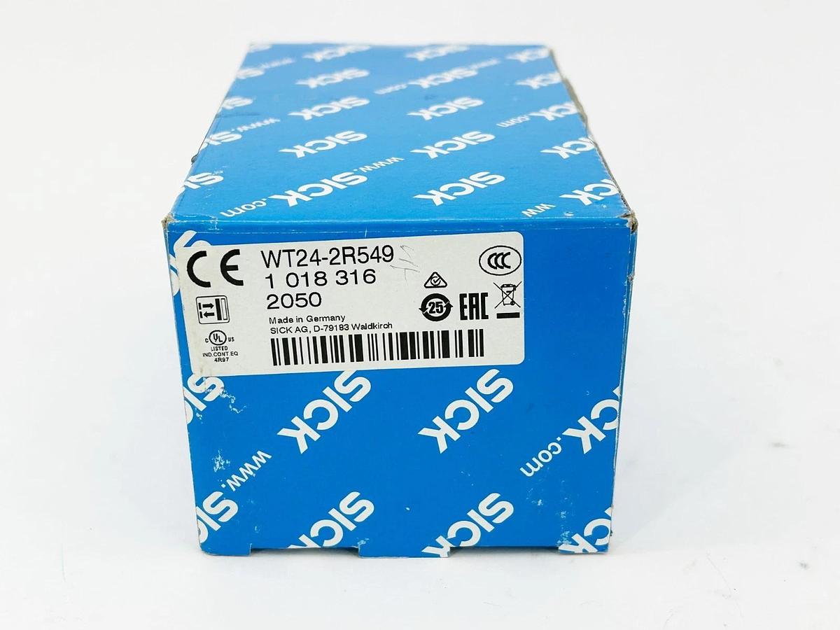 New Sick WT24-2R549 Proximity Photoelectric Sensor 250V 2VA 2.5A IP67 1018316