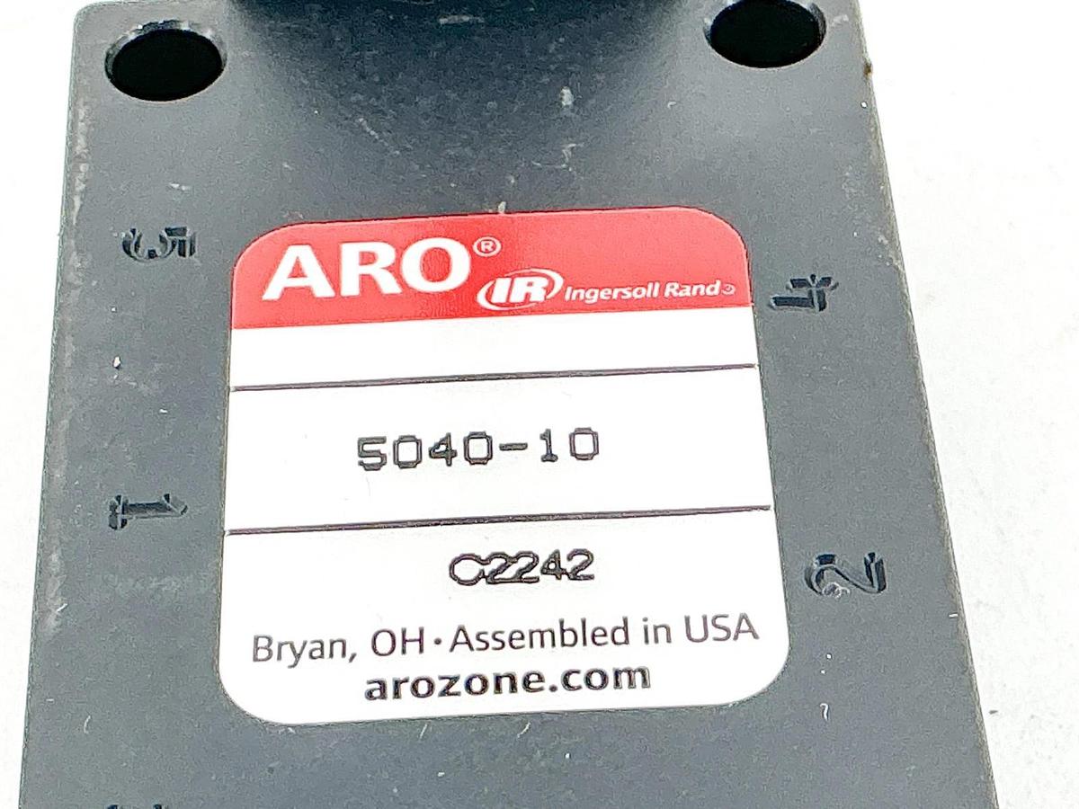 New Ingersoll Rand 5040-10 Manual Control Valve 4-Way 1/8" Ports
