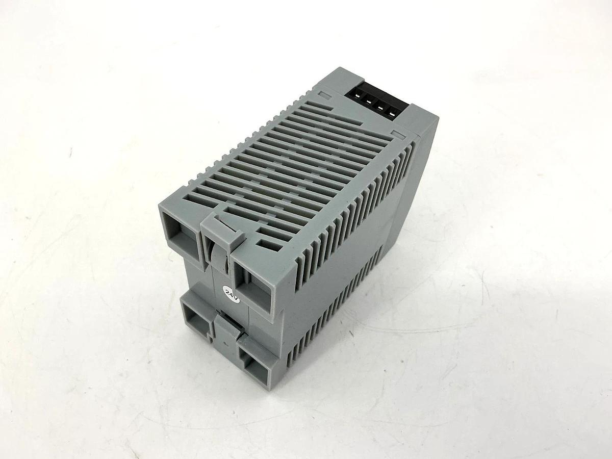 New Emerson Sola SDP-1-24-100T Power Supply 1.3A 24VDC 115/230VAC