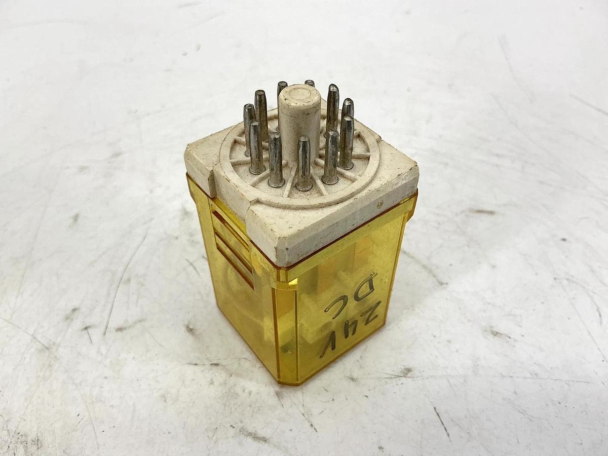 Used Lot of 3 IDEC RR3PA-LDC24 Relay 11-Pin 24VDC 3-Pole