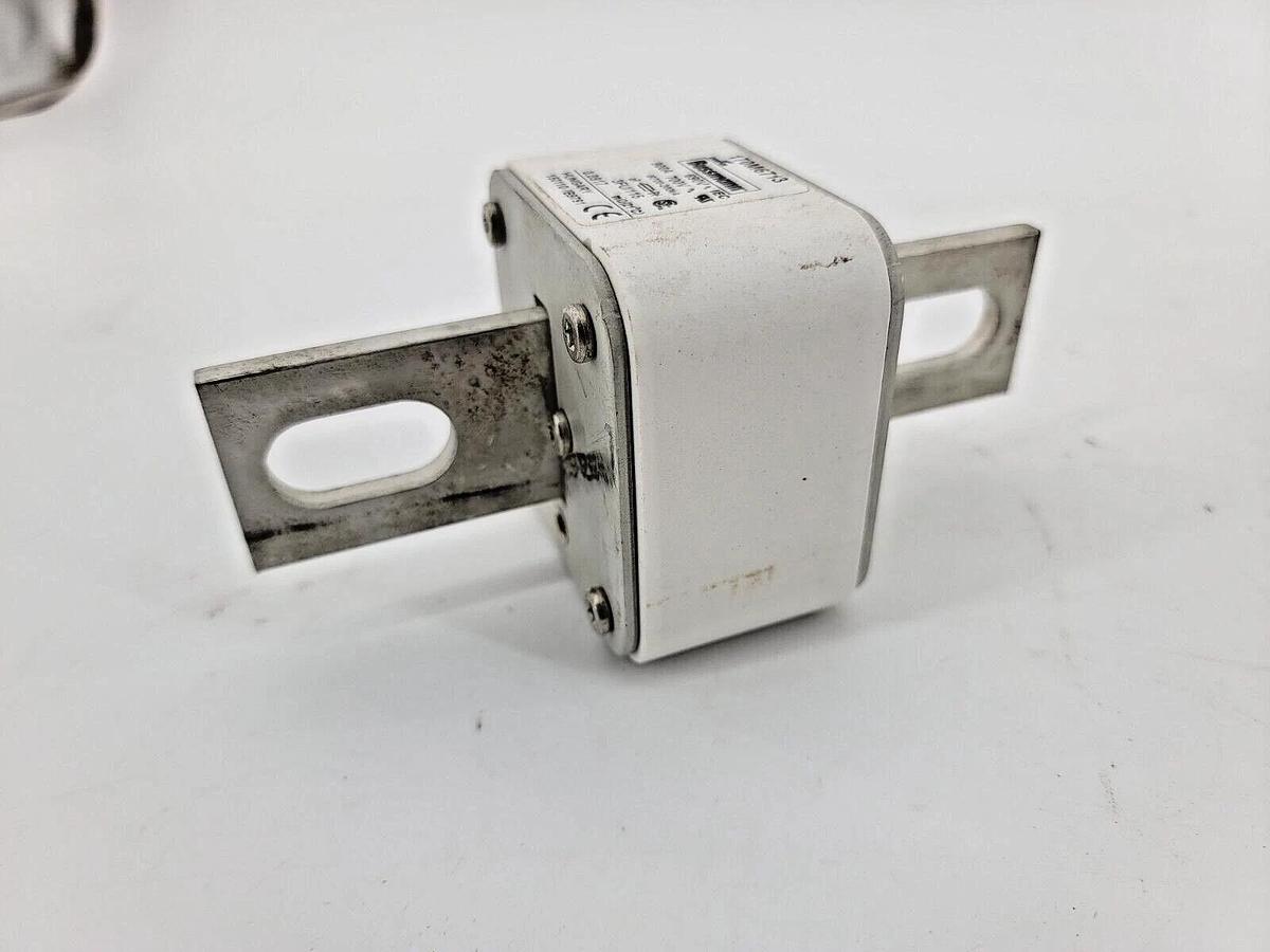 New Bussmann 170M6713 High Speed Fuse 900A 690VAC
