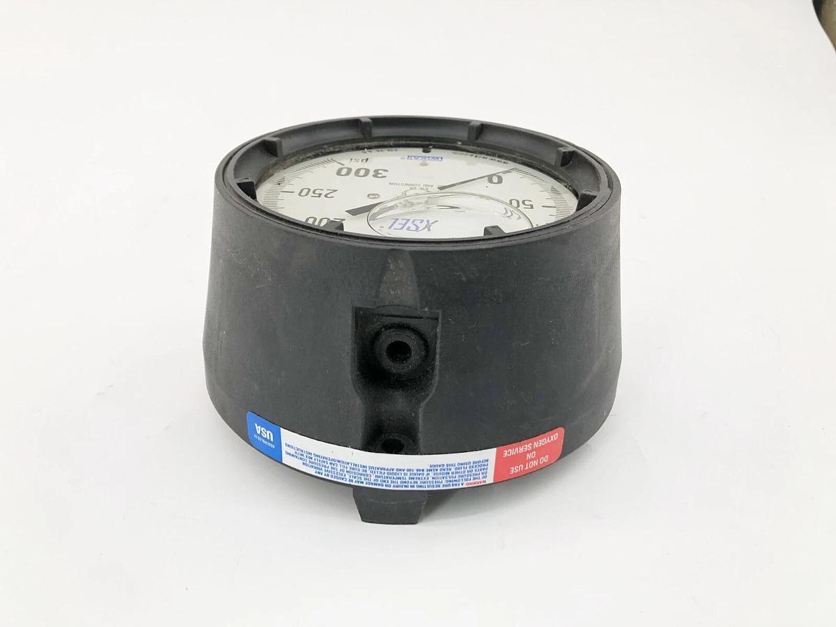 New Wika 9834049 Glycerin Gauge 300 PSI 1/2" NPT 233.34 4.5" - No Box