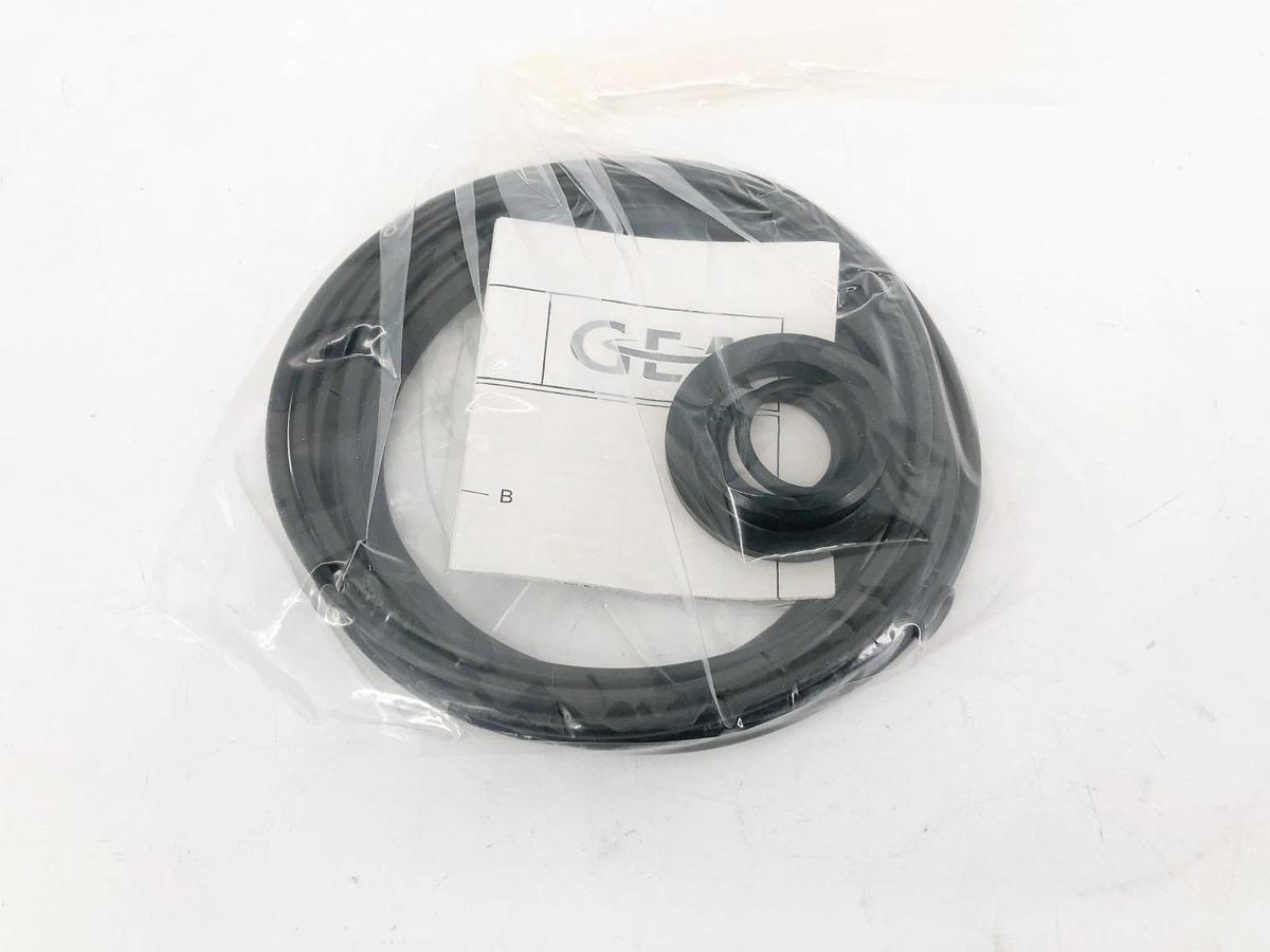 New GEA 221-001348 Sealing Set W 100 HNBR 4"
