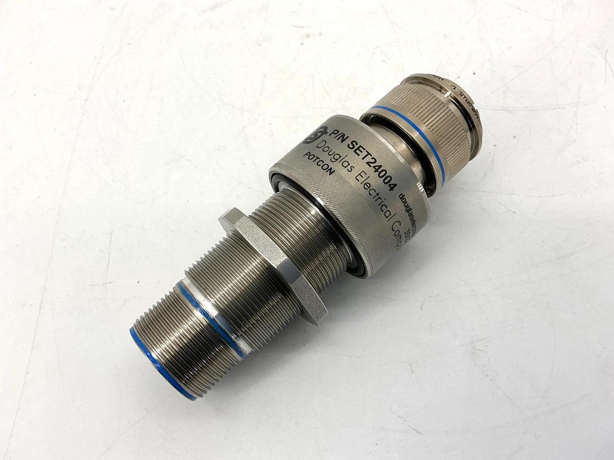 New Douglas Electrical Co SET24004 Hermatic Bulkhead Connector 4-Pin M/F No Box