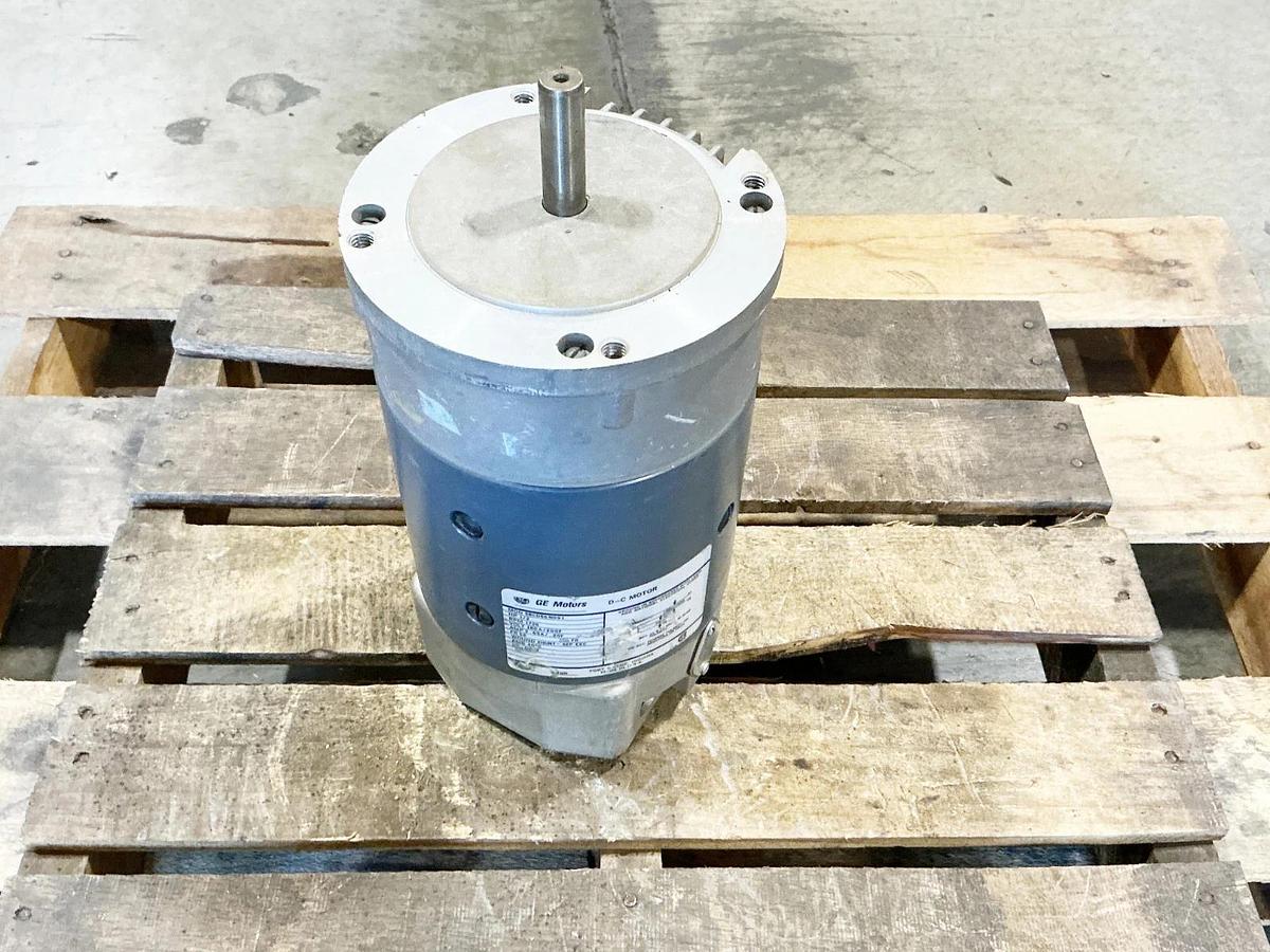 New GE Motors 5BCD56ND91 DC Motor 1/2HP 1725RPM 2.65A 200V - No Box