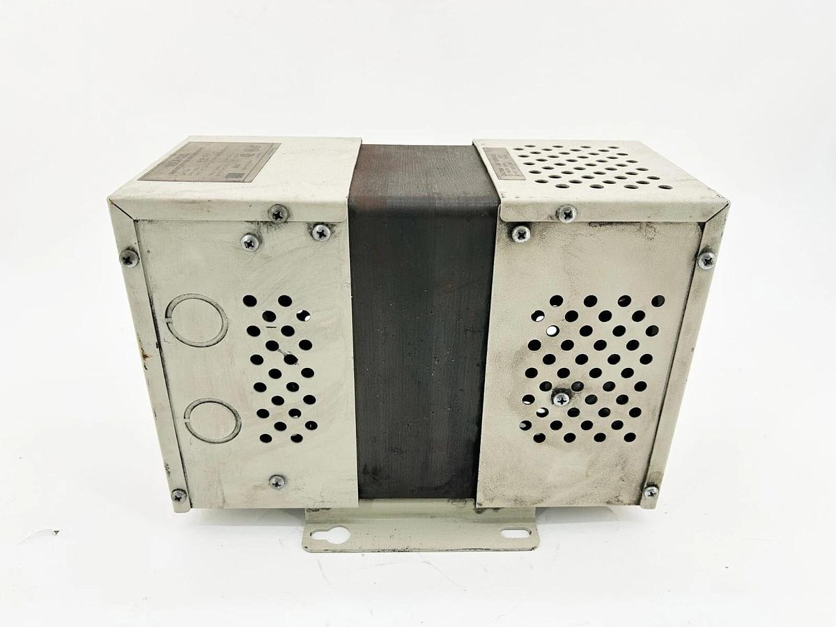 Used Sola 23-23-125-8 Constant Voltage Sine Wave Output 520V 60Hz 3.2A