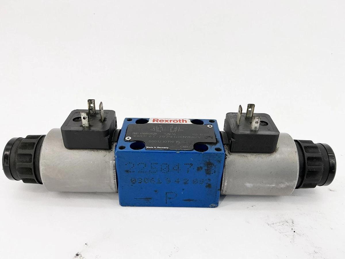 New Rexroth 3DREP6C21/25EG24N9K4/V Hydraulic Control Valve 25Bar R900929529