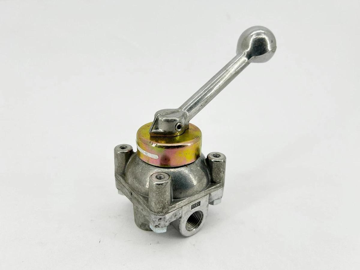 New Barksdale 9022-MC Shear-Seal Directional Control Valve 3/8" NPT - No Box