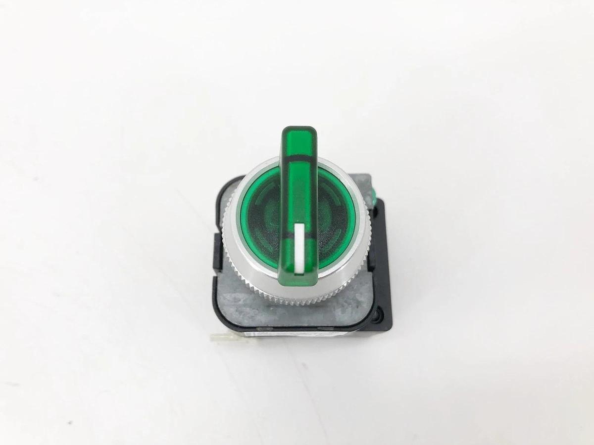 New Allen-Bradley 800T-2JGH91KB7AX Green Illuminated Pushbutton 12-130VAC/DC