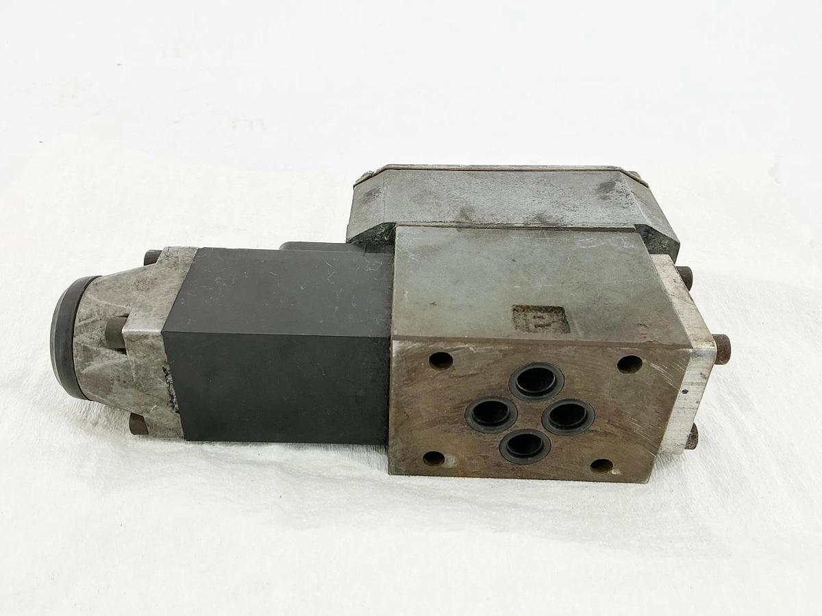 Used Rexroth 4WE6D51/AW120-60NDL/V/5 Hydraulic Solenoid Valve 120V 60Hz 46VA