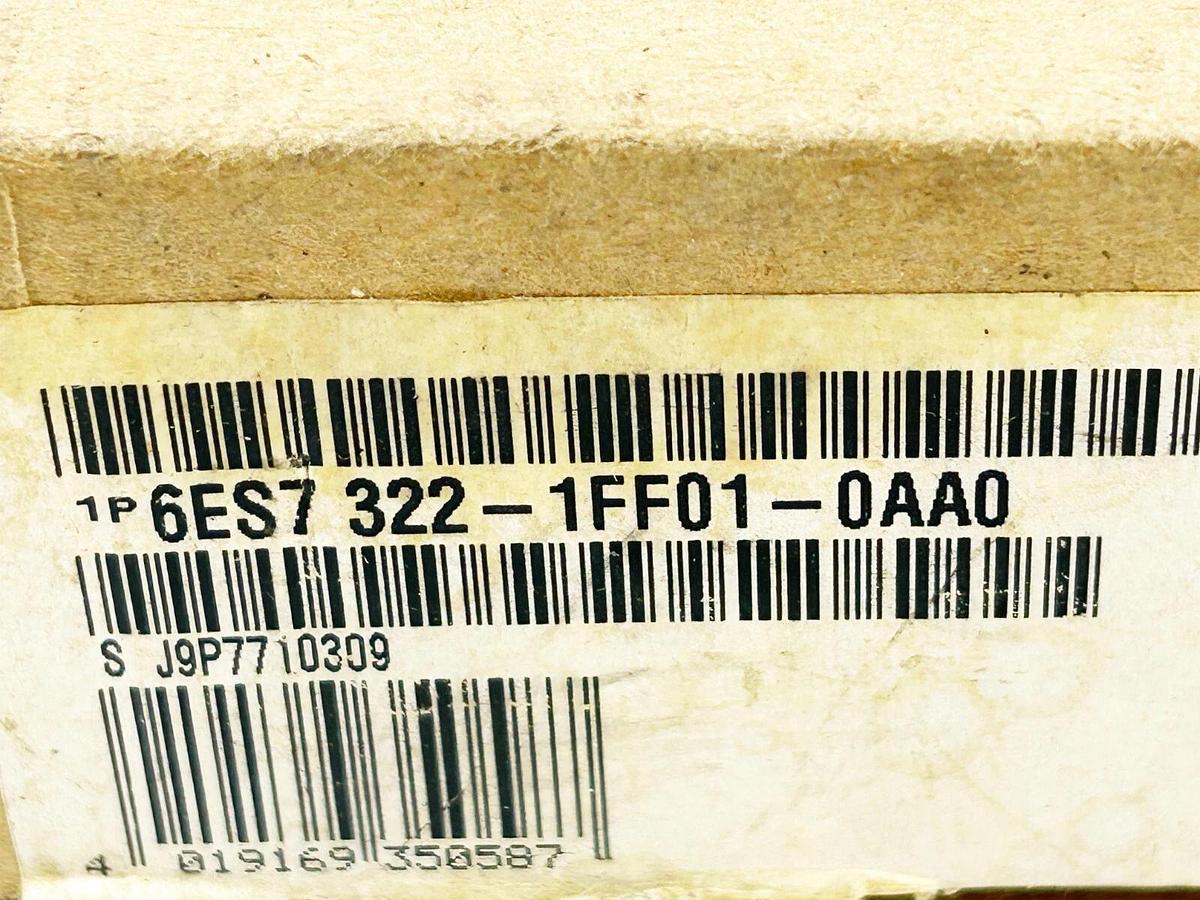 New Siemens 6ES7 322-1FF01-0AA0 Digital Output Module