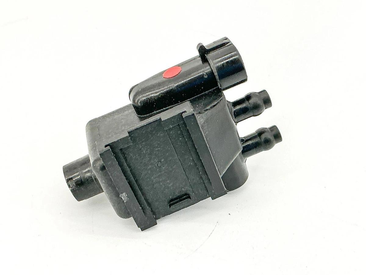 New Hyster 1345677 Solenoid Valve