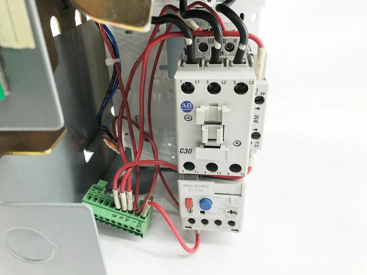 New Allen Bradley YUDQJC095/32AF Operating Mechanism 24A 480V 10HP 2413 - No Box