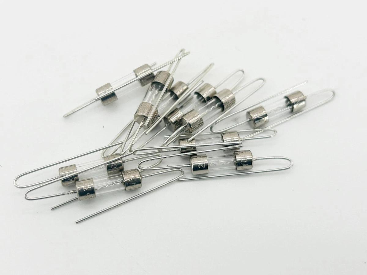 New Lot of 10 Littelfuse 0224010.VXUP Fuse 10A 125V