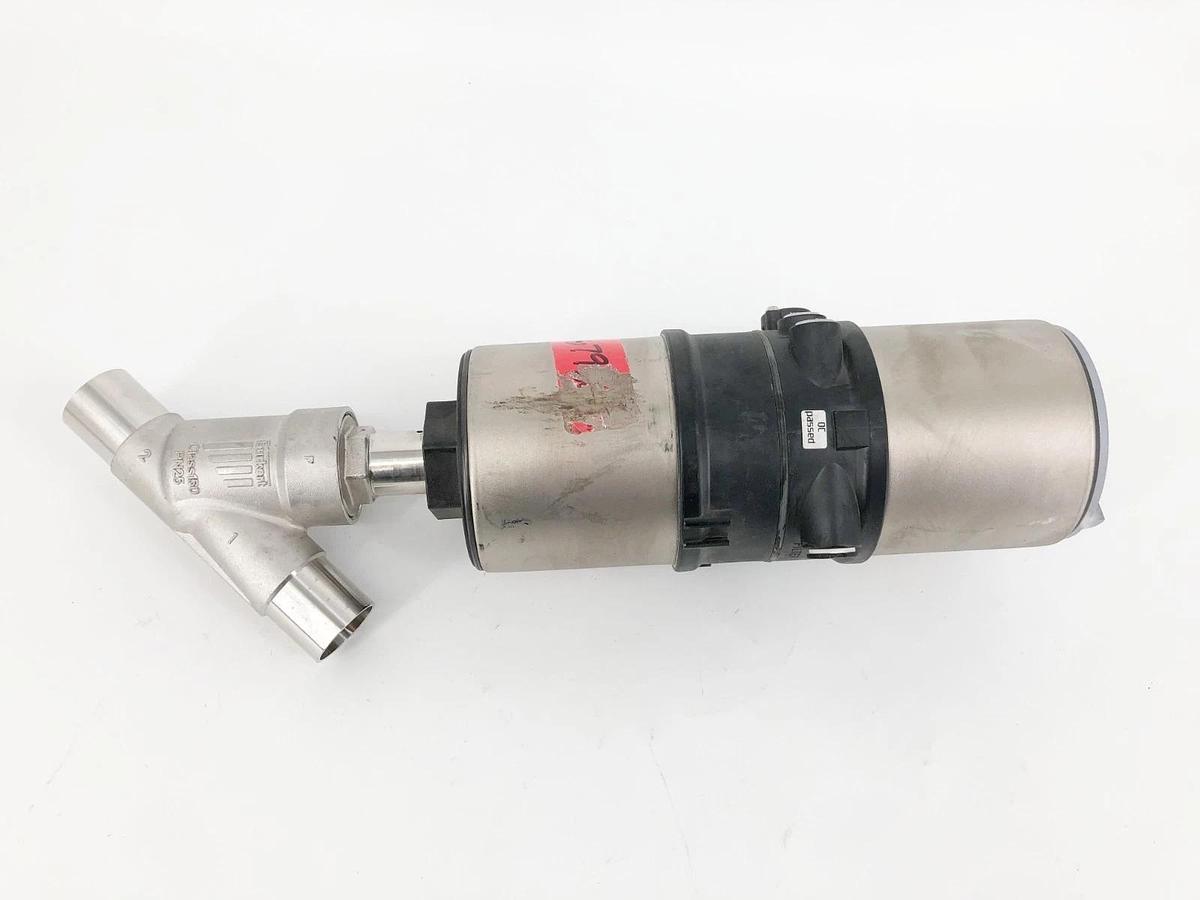 Used Burkert 2100A-PTFE-Kv18 Valve w/ 8691-E3-..-0PU02 Single Act Pilot 00186622