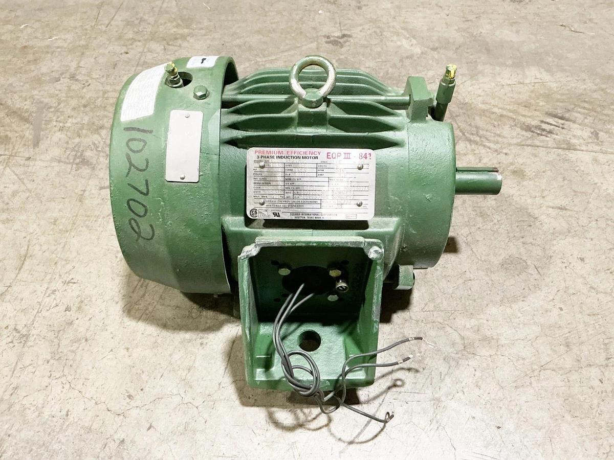 Used Toshiba B0032FLF30HHJ Electric Motor 3HP 575V 3510RPM 2.9A 3PH FCK1